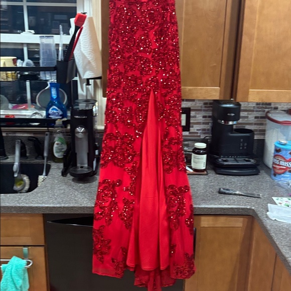 Blondie Nites Red One-Shoulder Gown - Picture 7 of 9